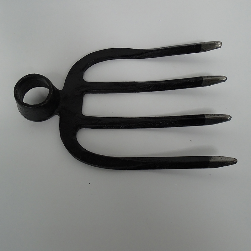 Hot Sale Carbon Steel Wood Handle Fork Hoe Garden Tool Double Four Tines Garden Fork Hoe
