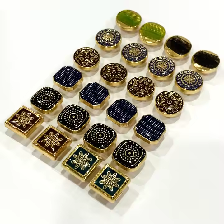 Пуговицы металлические цинковый сплав с золотой отделкой