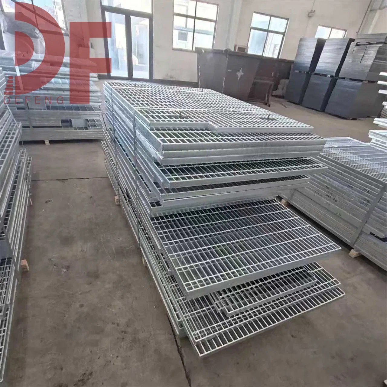 Customize Various Style Hot Dipped Galvanized Steel Grating Walkway