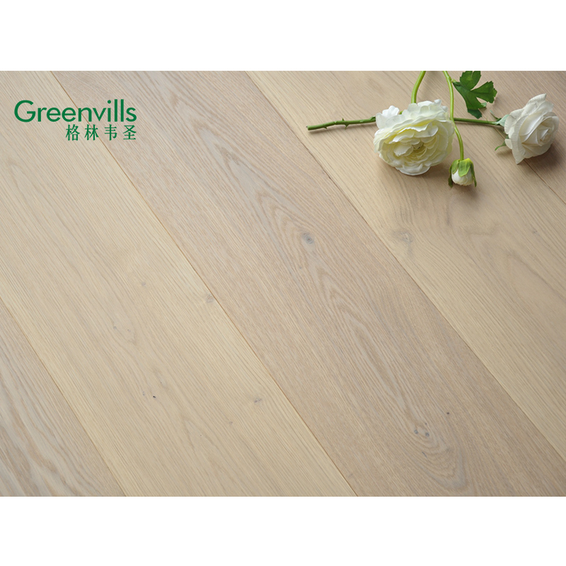 Инженерная дубовая доска разных цветов