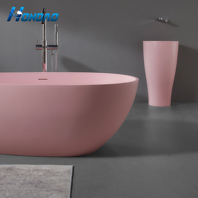 Отдельностоящая ванна с гидромассажем из искусственного камня