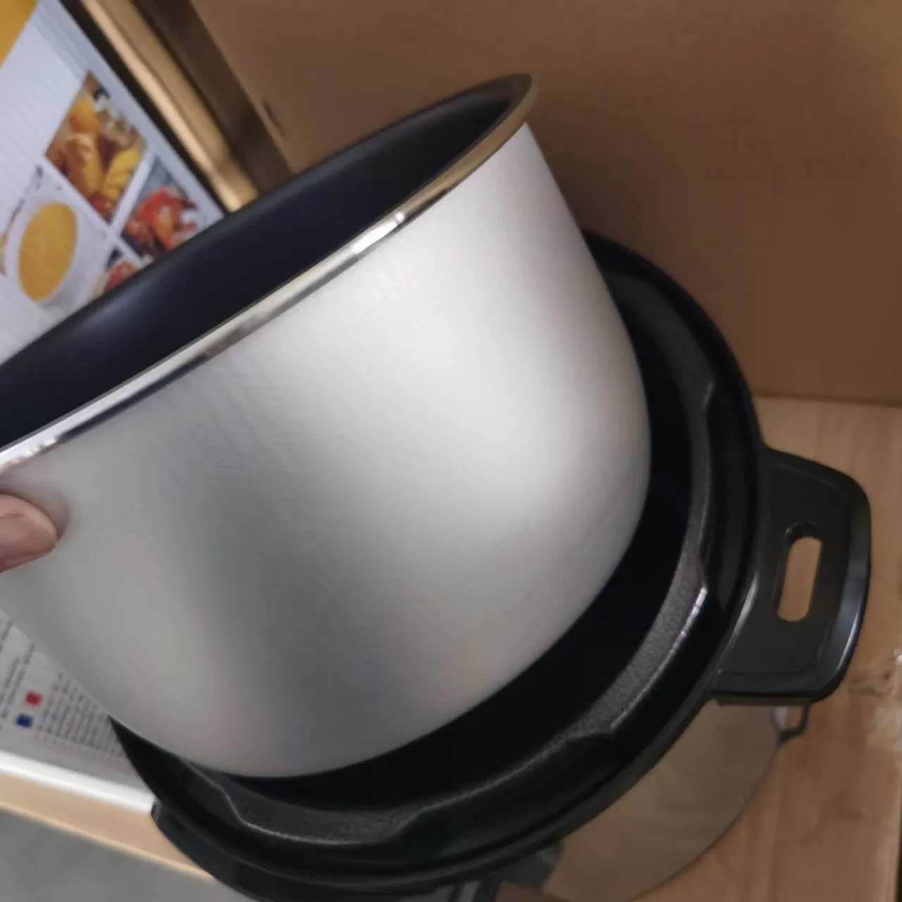 Automatic Pressure Cooker 7 in 1 10 in 1 Electric Pressure Cooker Instant Pot Duo 7-in-1 Electric Pressure Cooker Multi Function Pressure Cooker