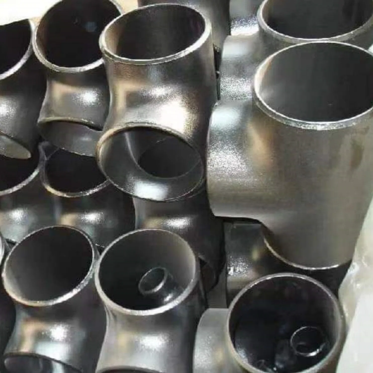 Factory Supply Alloy Carbon Stainless Steel Pipe Tee Flange Elbow Concentric Eccentric Reducer Equal Unequal Tee