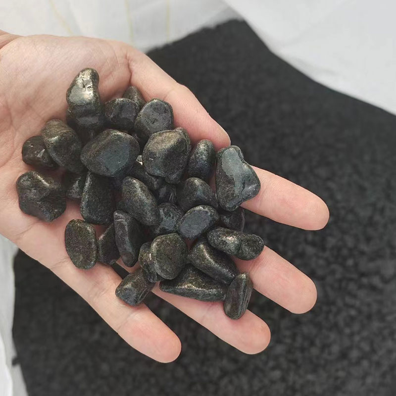 China Natural Polished/Honed Polishing Black Pebble/River Stone for Outdoor Use Garden Decoration Yard Paving Price