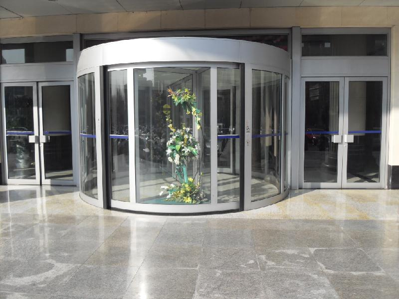 2 3 4 Wings Crystal Automatic Revolving Door Crystal Manual Rotating Full Glass Doors with Factory Price
