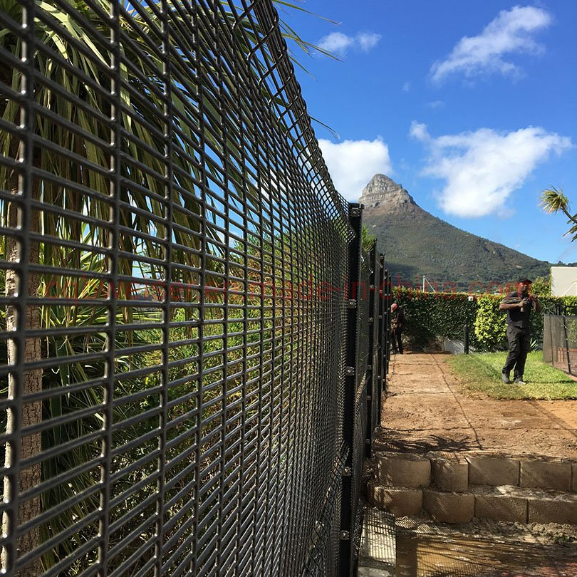 Allumen Perimeter High Security Anti-Climb Fencing