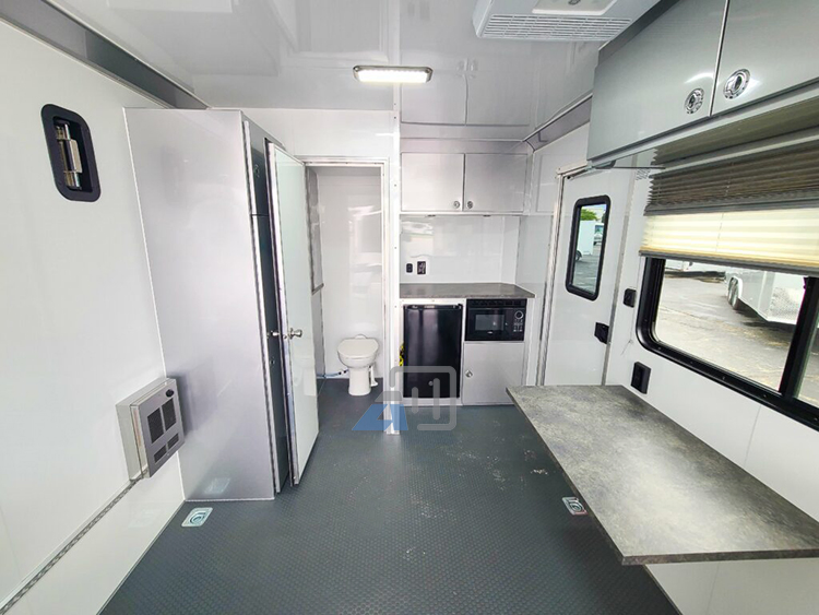 European Tiny Office House Mobile Office Trailer with Toilet