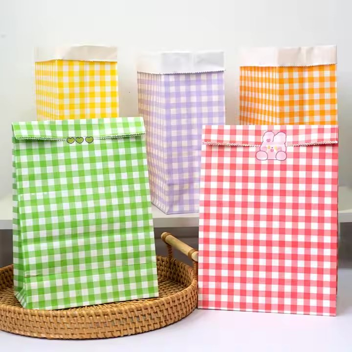 Colorful Plaid Kraft Paper Bag Cookies Candy Christmas Gift Bakery Treat Bags