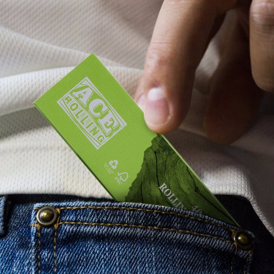 Customized Factory Price Vertical Grain Cigarette Rolling Papers for Smoking