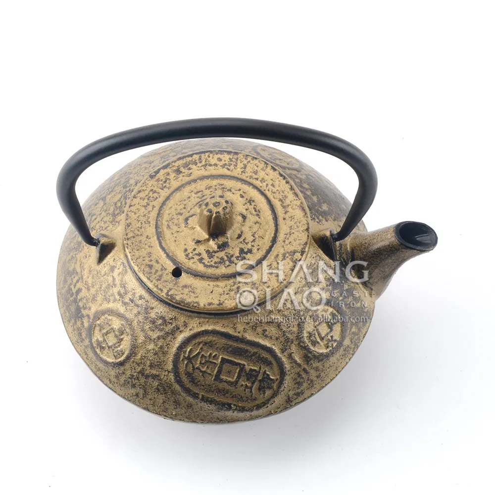 Чугунный чайник с ситечком для плиты