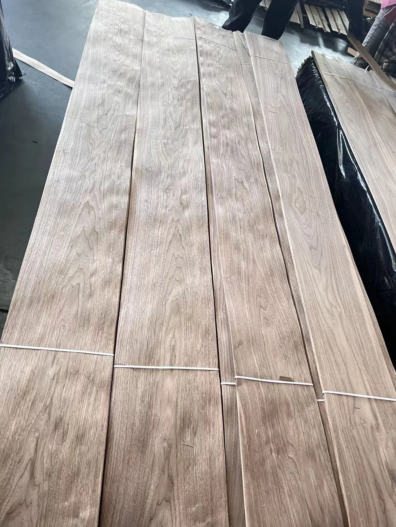 Decorative Wood Face Veneer Laminating Covered for Indoor Ootdoor Furniture