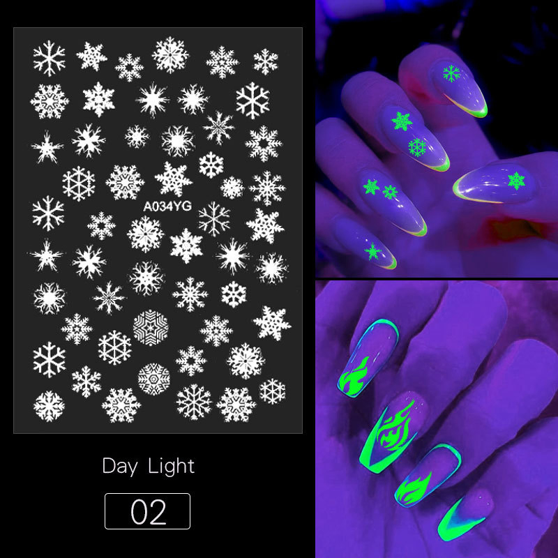 Adhesive Dark Glowing Butterfly Nail Art Sticker, Printing Night Luminous Accessory for Beauty Design