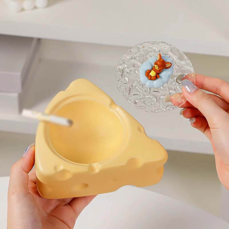 Cheese Ashtray Cute Creative Cartoon DAB Tool Anti-Flying Ashtray with Lid Mini Home Smoking Accessories