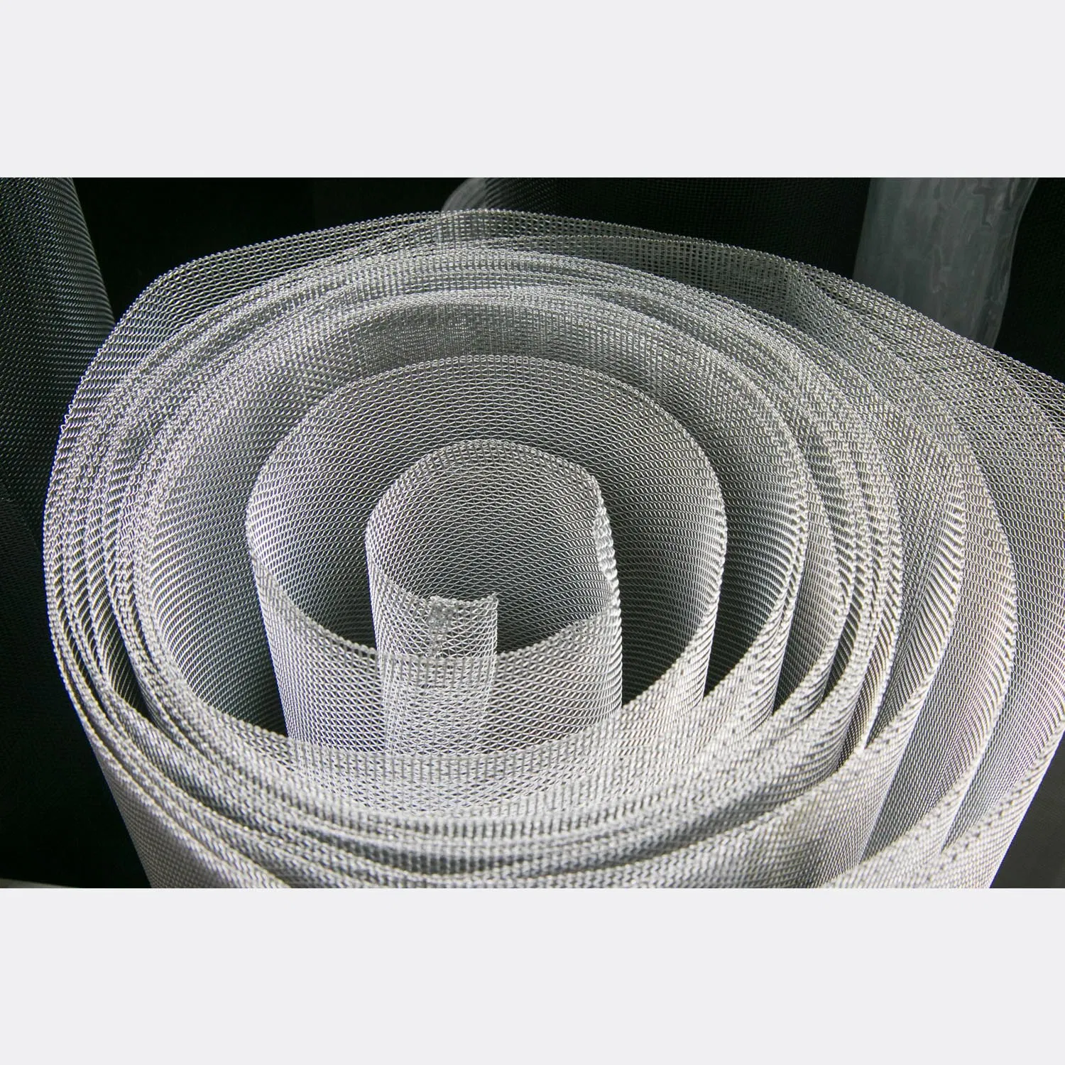 Factory Epoxy Resin Coated Aluminum Wire Mesh/ Black Window Screen Wire Netting Insect Netting