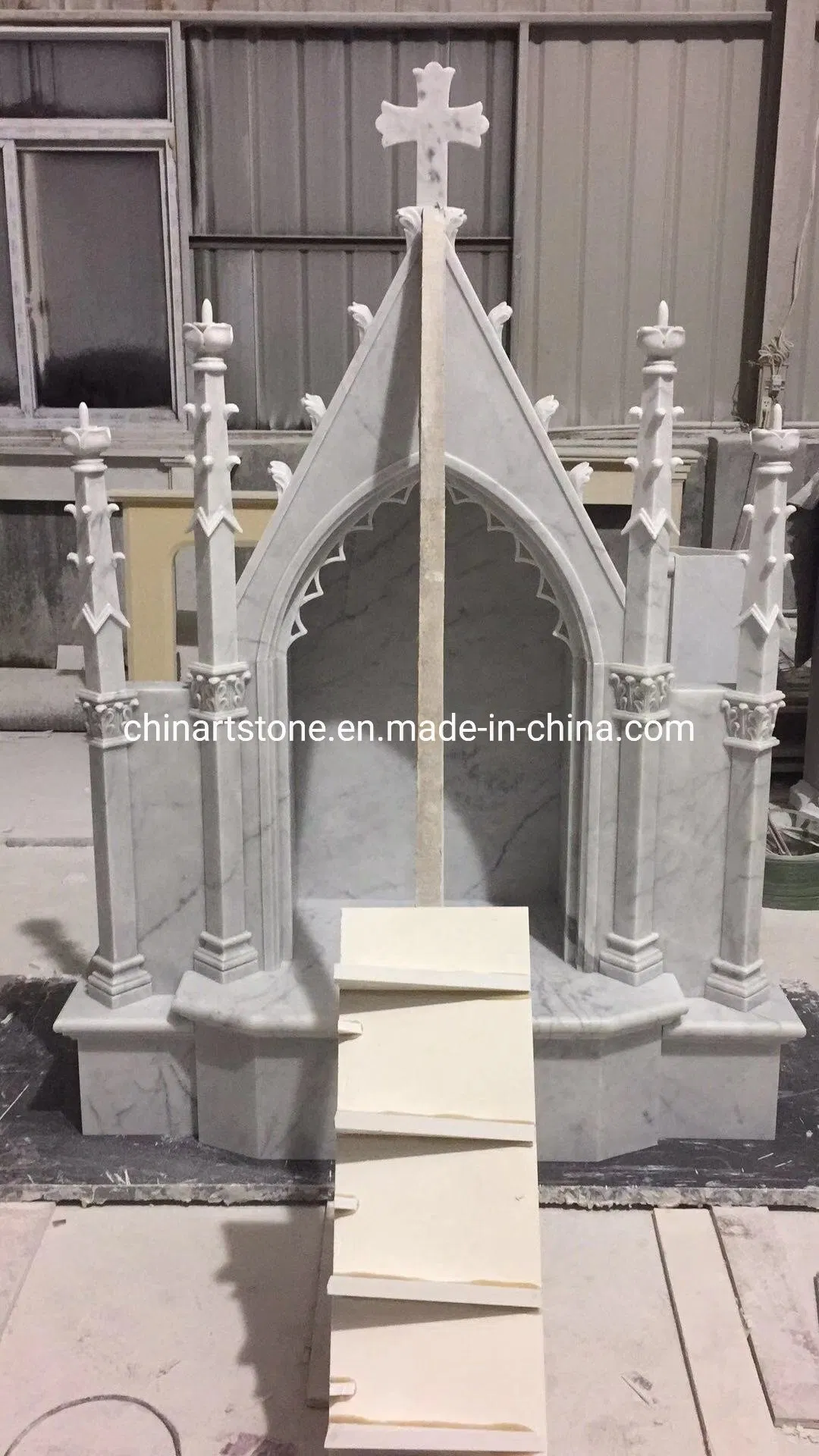 White Nature Marble Fireplace for Guestroom Decoration