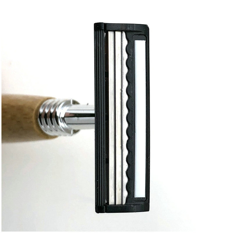 Wooden Handle Razor with Hotel Amenities for Guest Room