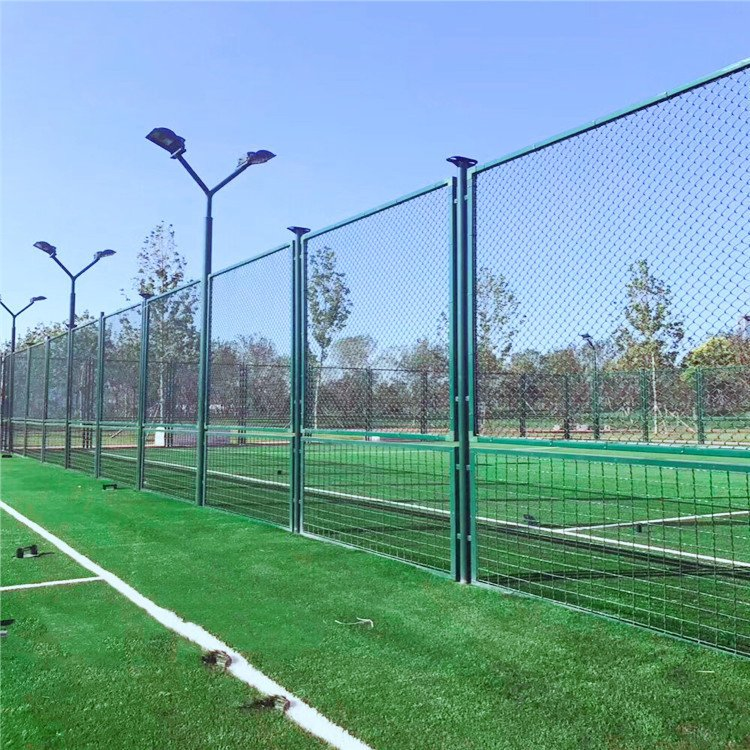 Heavy Duty Galvanized Chain Link Fence Soccer Field Fence for Outdoor Sports Ground and Football Training Facility