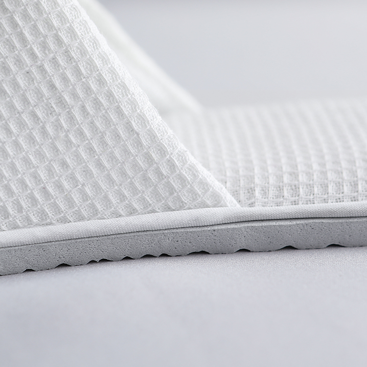 China Factory New Design EVA Disposable Slippers for SPA and Hotel Project