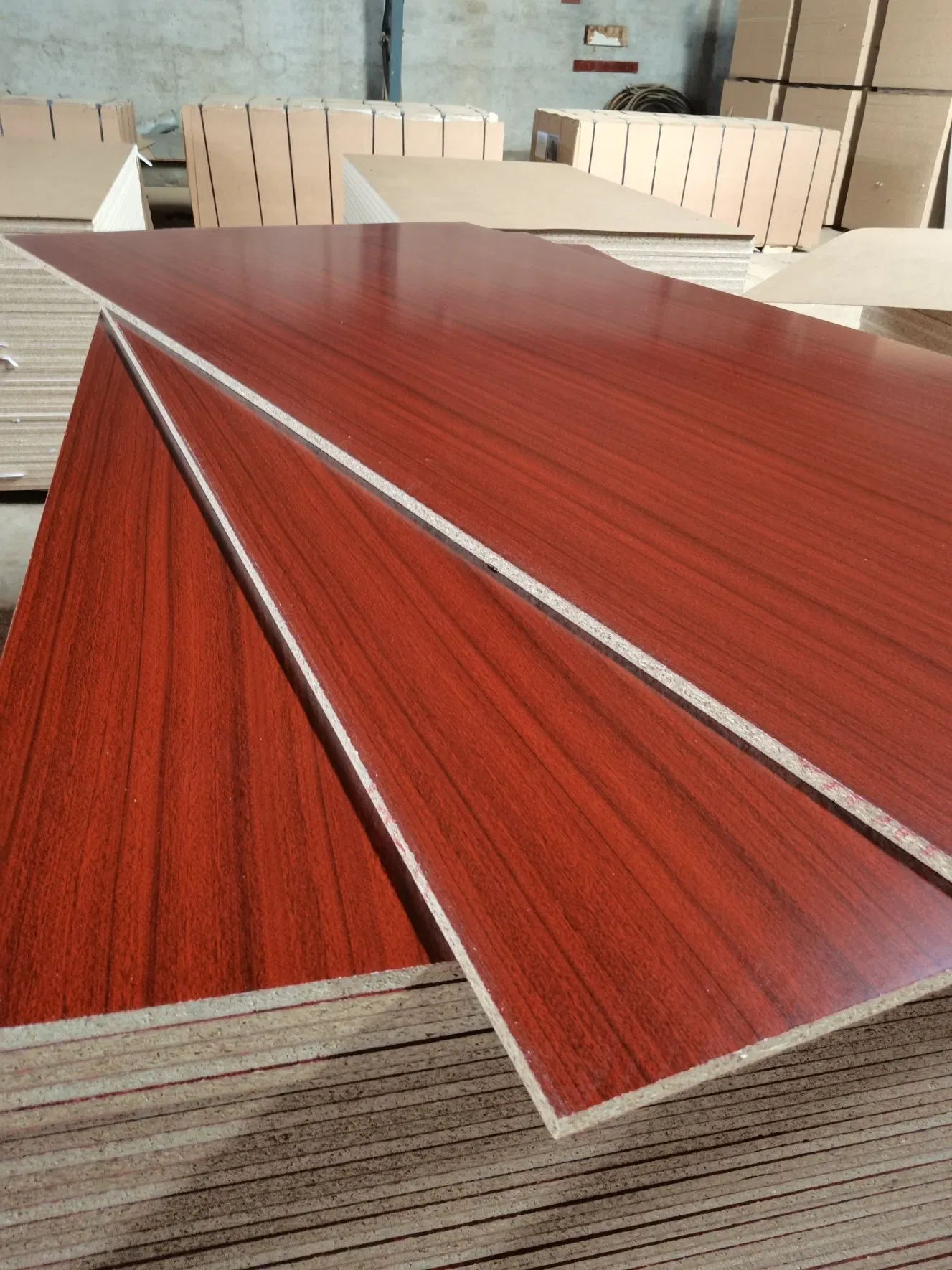 Waterproof 15mm/18mm Melamine Laminate Plywood Board for Cabinets