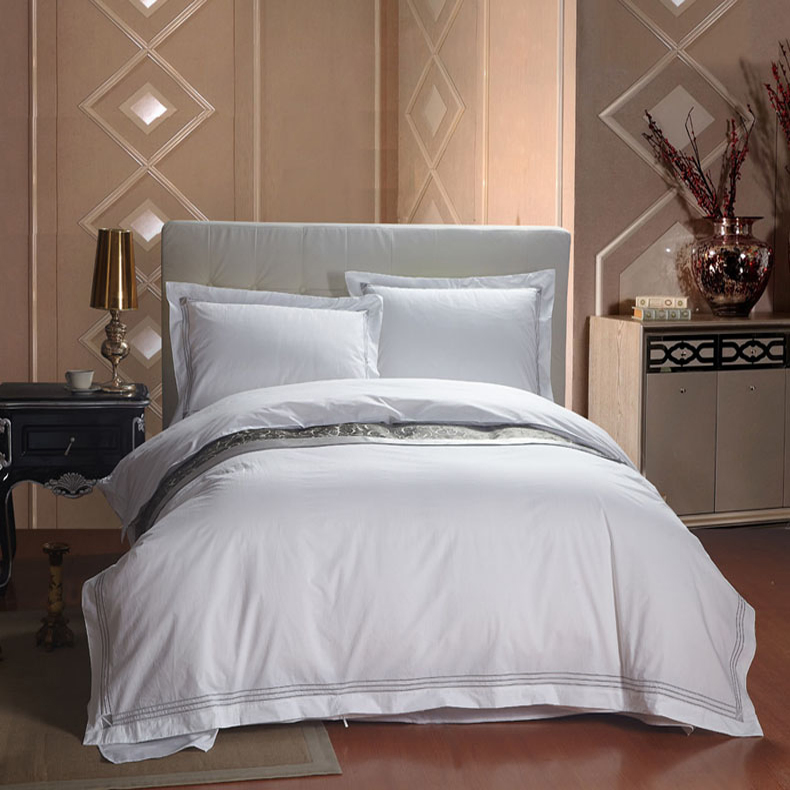 Simple White 60s Embroidered Bedding Duvet Cover Set King Size