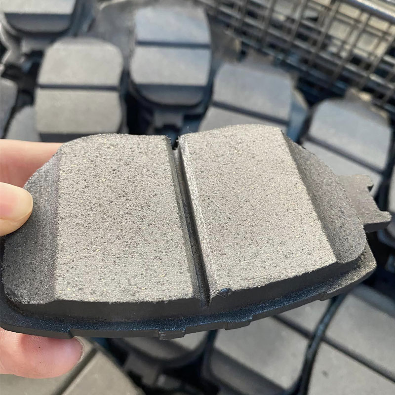 044650K370 Noiseless Semi-Metal Ceramic Brake Pads for Toyota Lexus