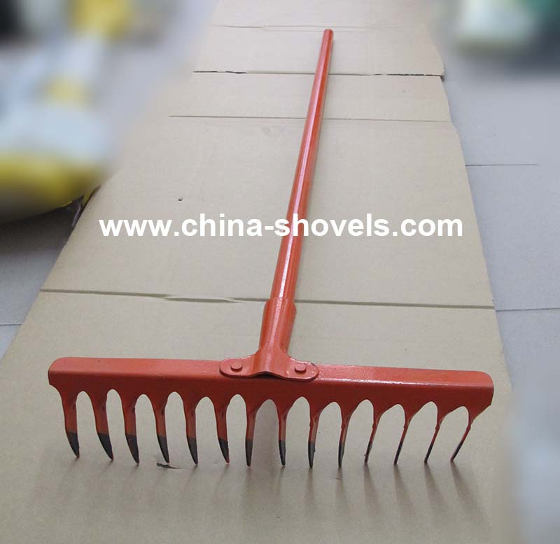 Twist Teeth Garden Farming Digging Lawn Leaf Grain Rake with Long Steel Handle