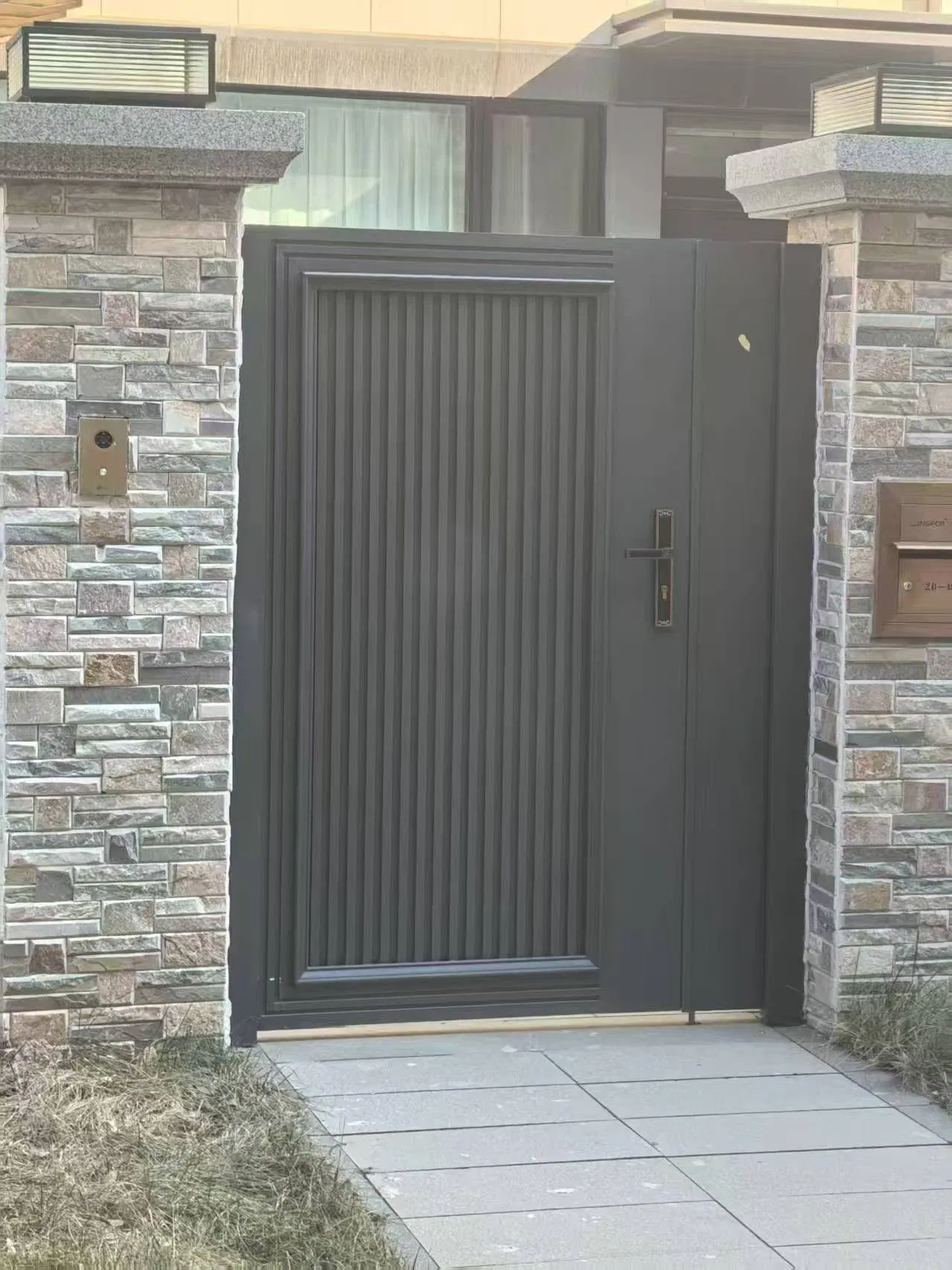 Metal Window Stylish Aluminum Art Door with Customizable Designs for Sale