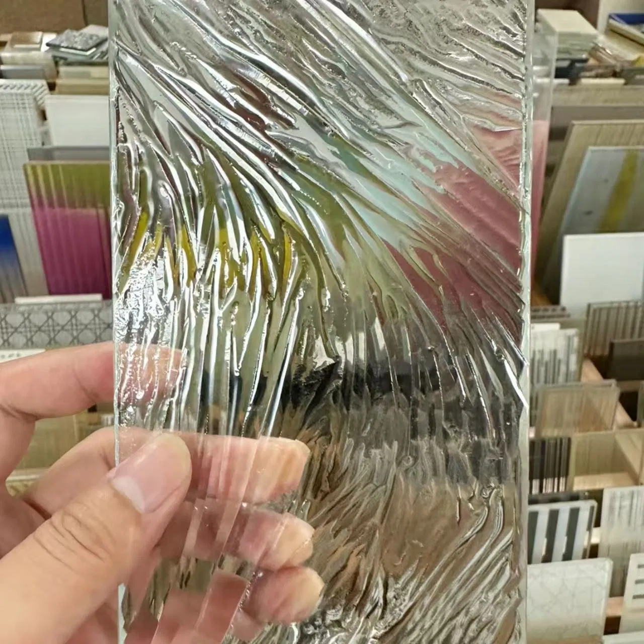 Hot Melt Glass Backdrop for Living Room