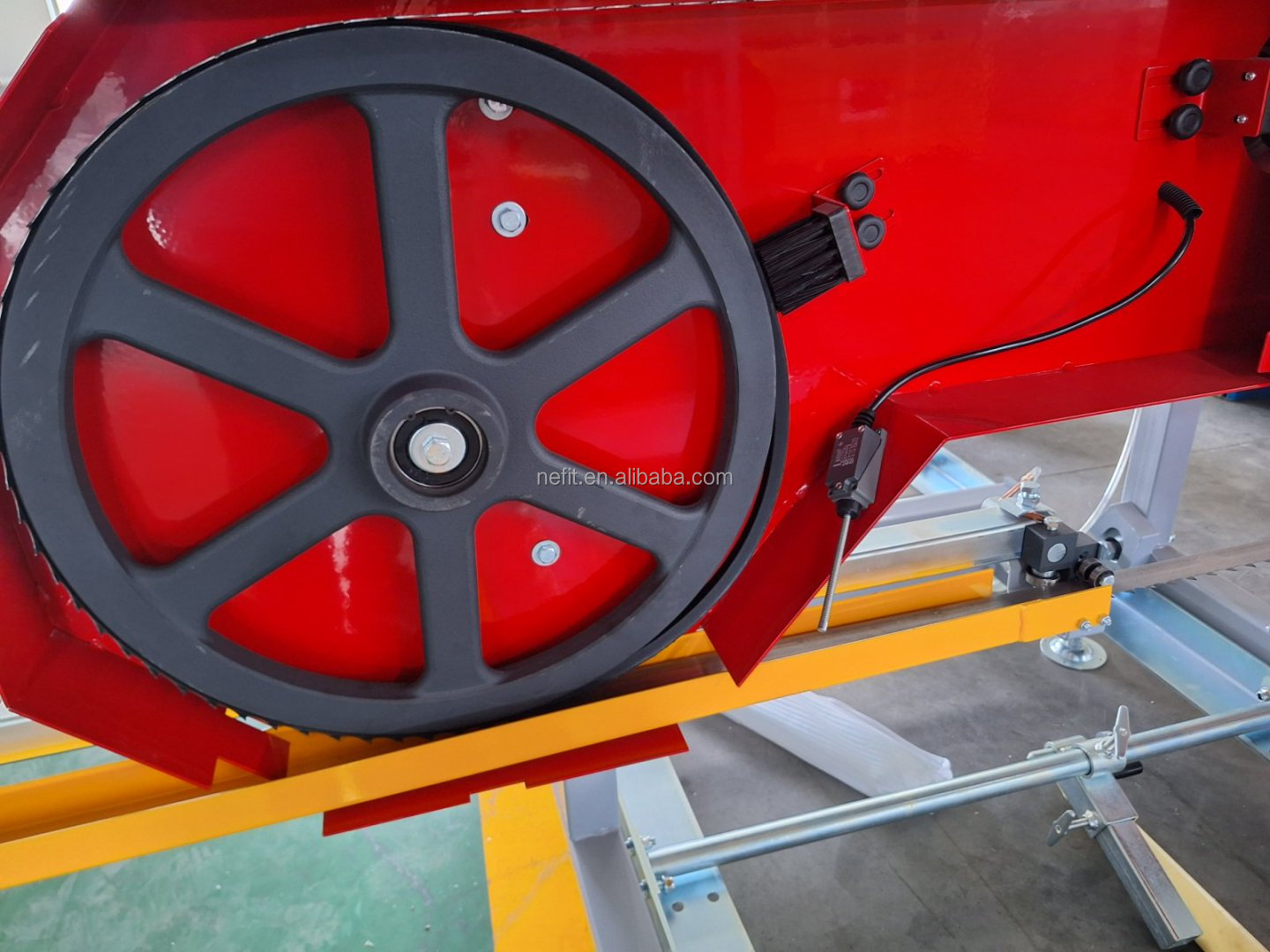 Станок ленточнопильный горизонтальный промышленный 7,5 кВт