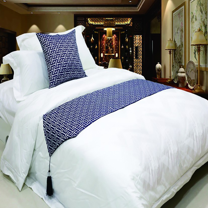 Hot Hotel Bed Runner and Cushion Cover for Kids