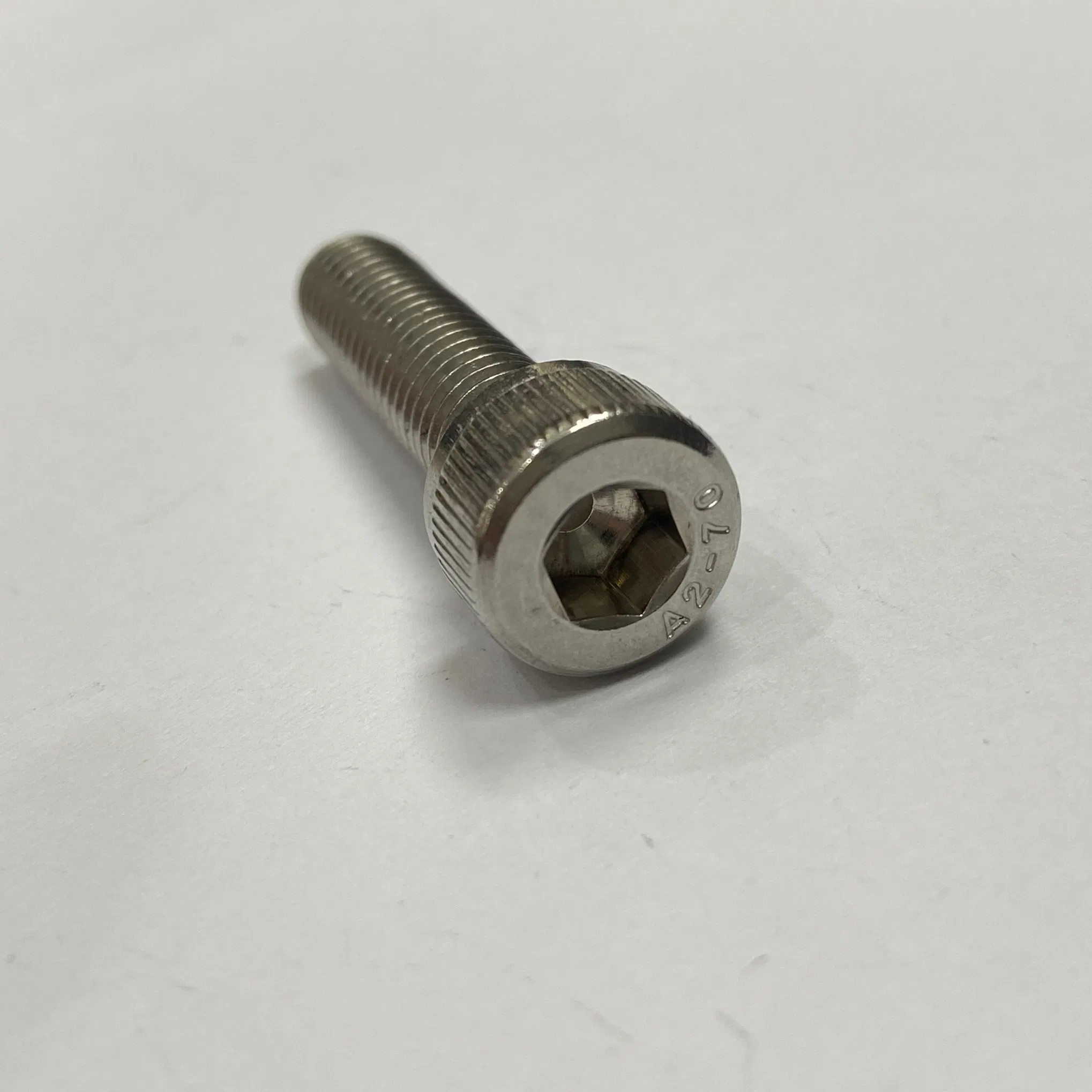 A2/A4 Stainless Steel DIN912 Hex Socket Head Cap Allen Screw for Automobiles