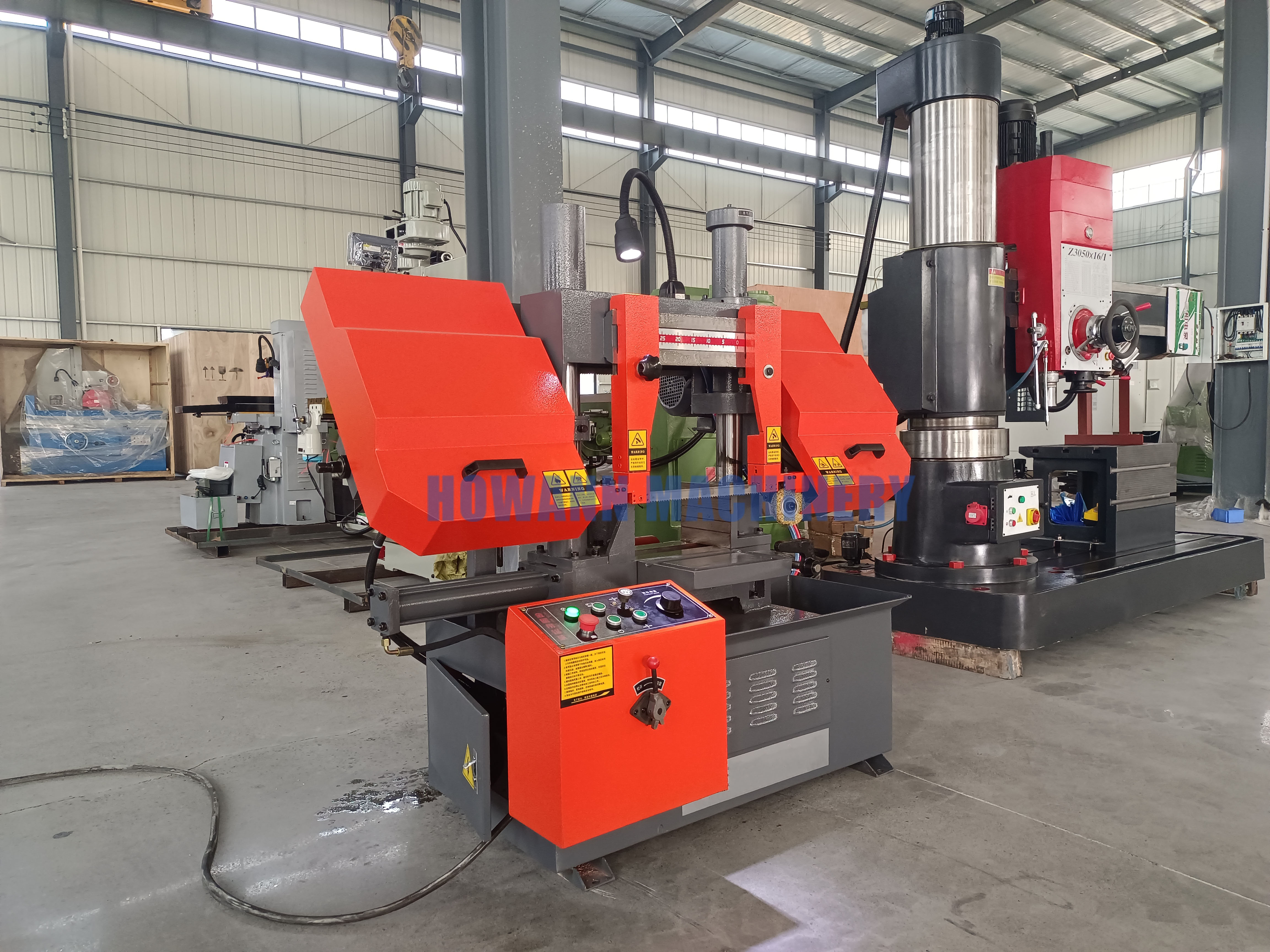 Станок ленточнопильный по металлу и чугуну