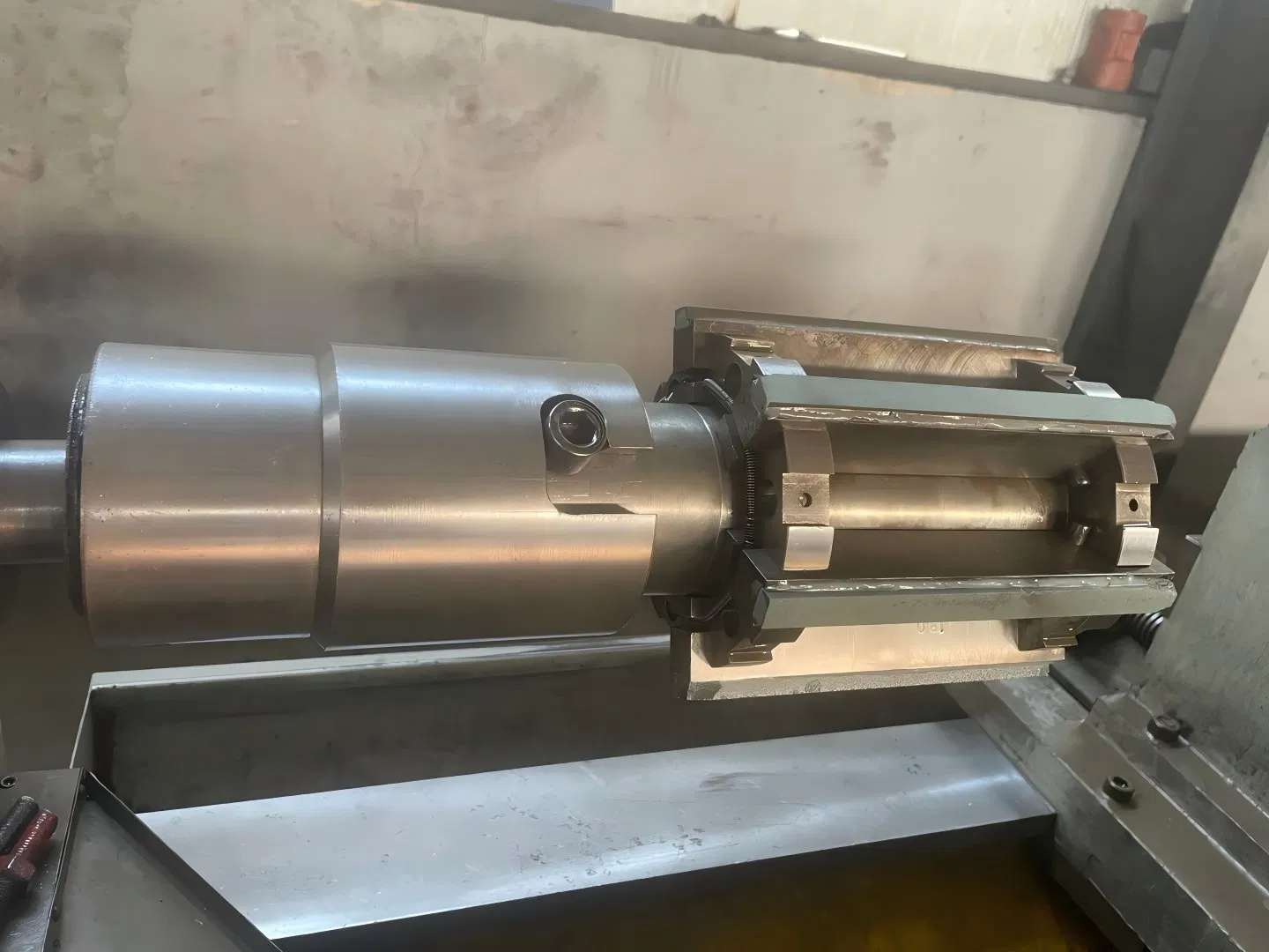 High-Speed Honing Head - Efficient Tool for Quick Bore Finishing in Automotive Workshops