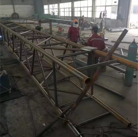 Large-Span Highway Gantry