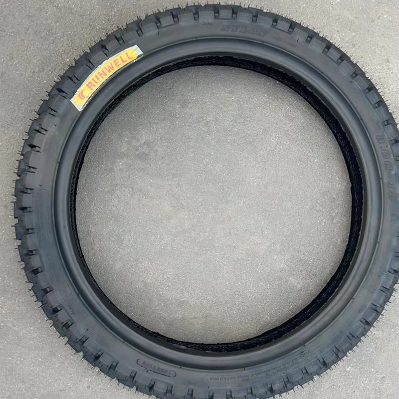 Шины внедорожные для мотоциклов и трициклов 2.50-17, 3.00-18