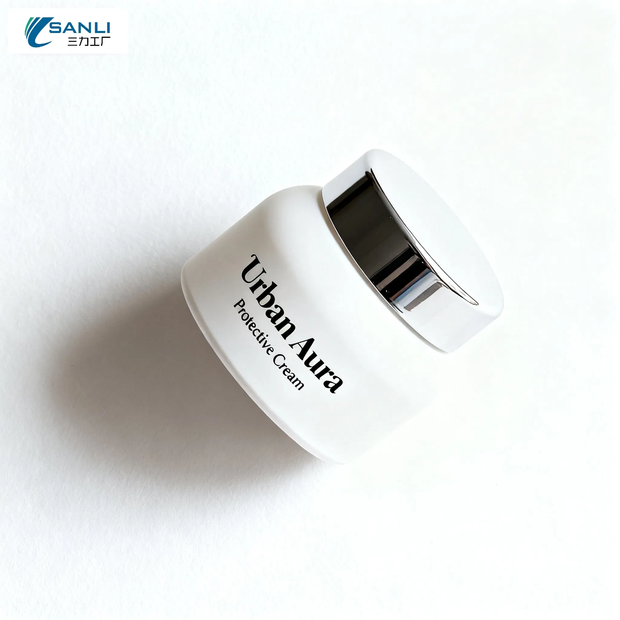 Professional Moisturizing and Dark Spot Removing Face Cream with Hydrating Oils and Decarboxy Carnosine HCl for Even Tone and Hydration