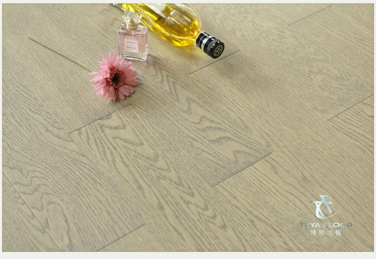 Oak Engineered Wood Flooring, Grey Color, UV Lacquer