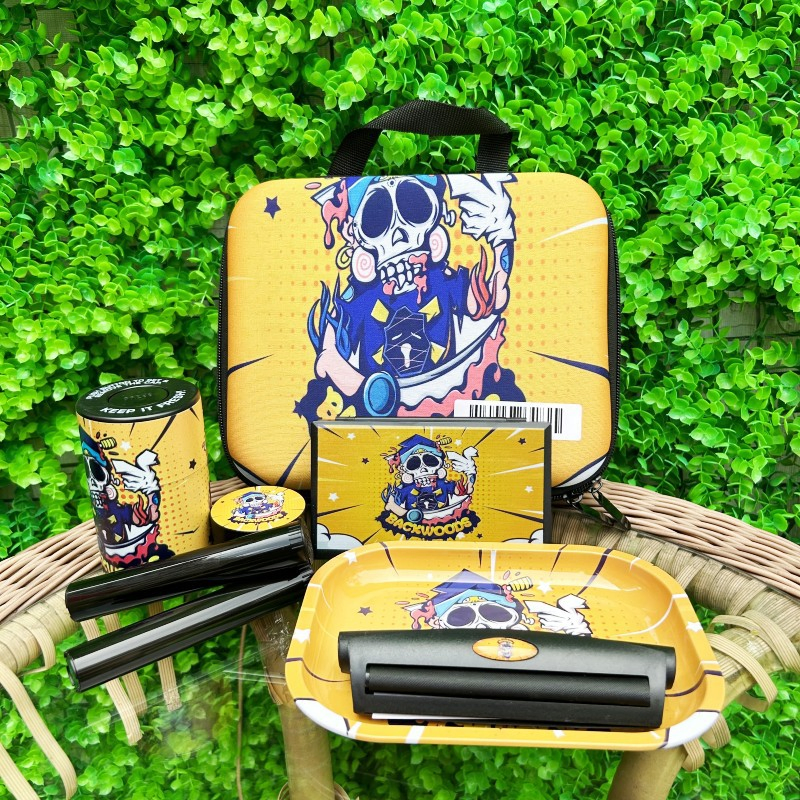 Skull Ashtray Cigarette Grinder Pipe 4-Piece Color Box Set of Cigarette Accessories