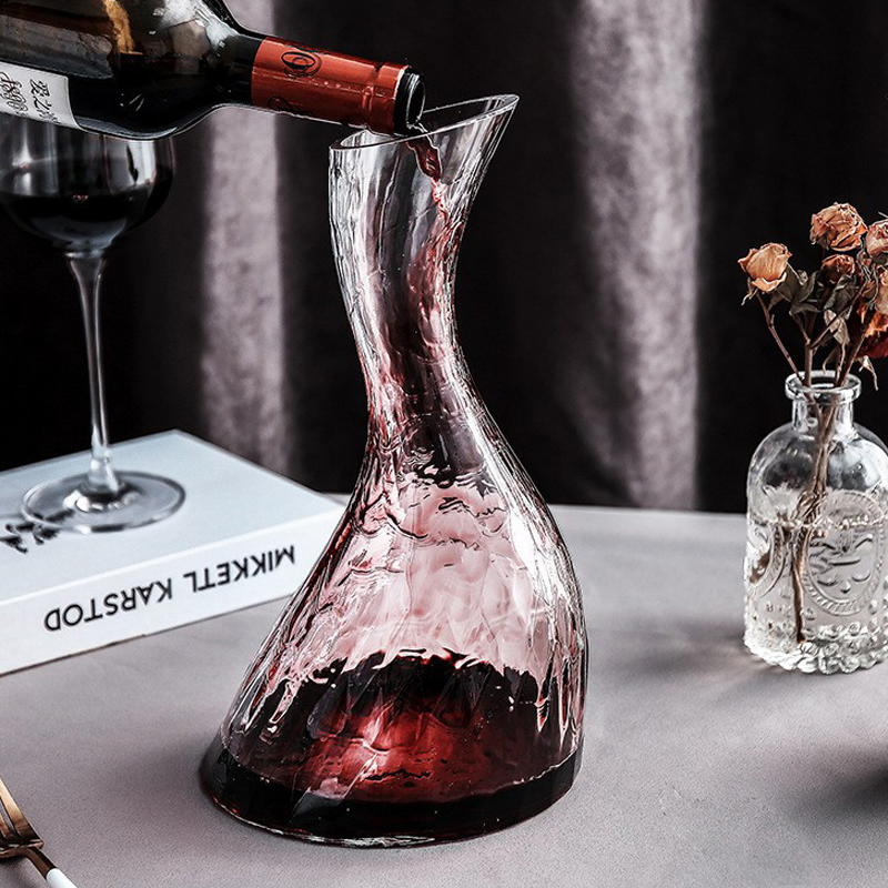 Swan Red Wine Decanter Lead-Free Glass Wine Divider Transparent Luxury Glassware