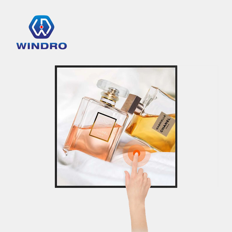 Рекламный дисплей Profile Design in One 2K UHD, 32 дюйма