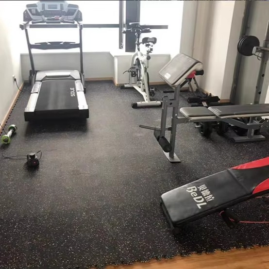 EPDM Gray Rubber Flooring 50cm*50cm Interlocking Tiles 1.5mm-5mm Gym Mat Indoor Fitness Area Playgrounds