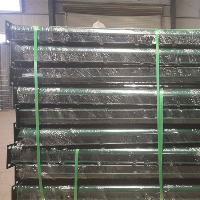 Yq Anping High Quanlity Bending Triangular Welded Mesh Fence