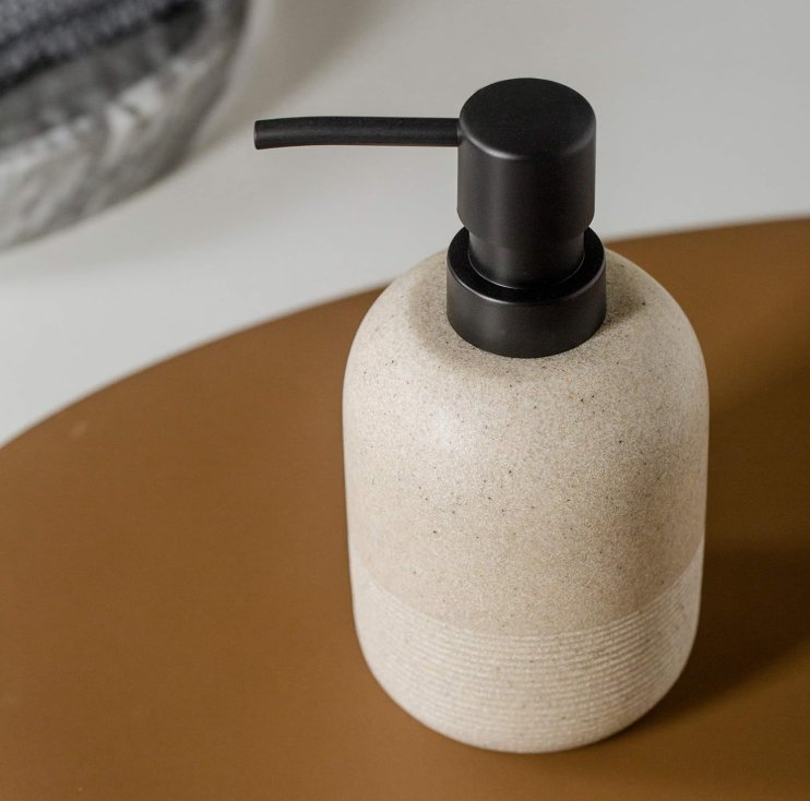 Understated Style Single Resin Dispenser Home Bathroom Accessories