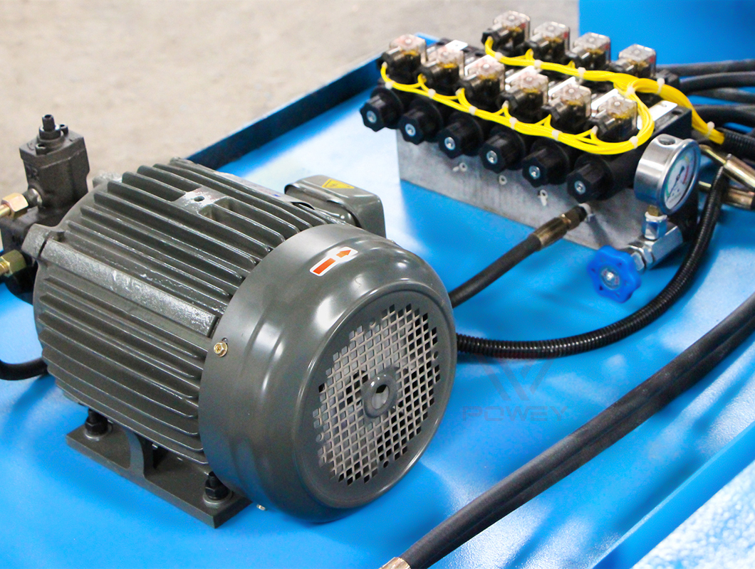 Ленточная пила по металлу гидравлическая 11 кВт GB4280