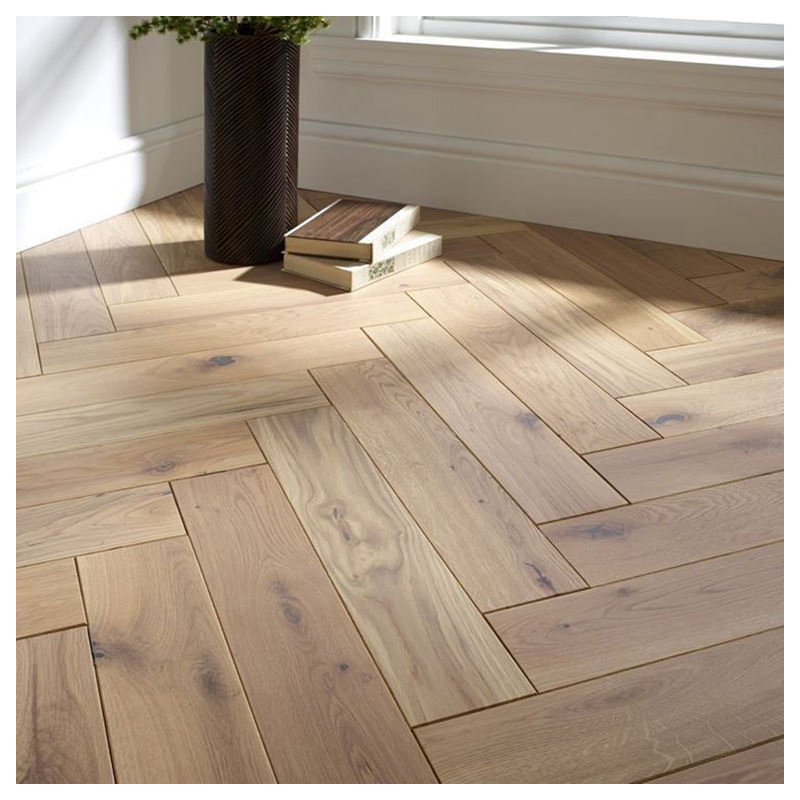 American Herringbone Solid Wood Reinforced Flooring Environmentally Friendly Wear-Resistant and Moisture-Proof Wood Flooring