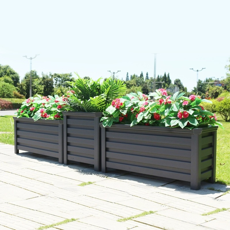 Elegant Aluminum Planter Box Collection for Trendy Outdoor Spaces