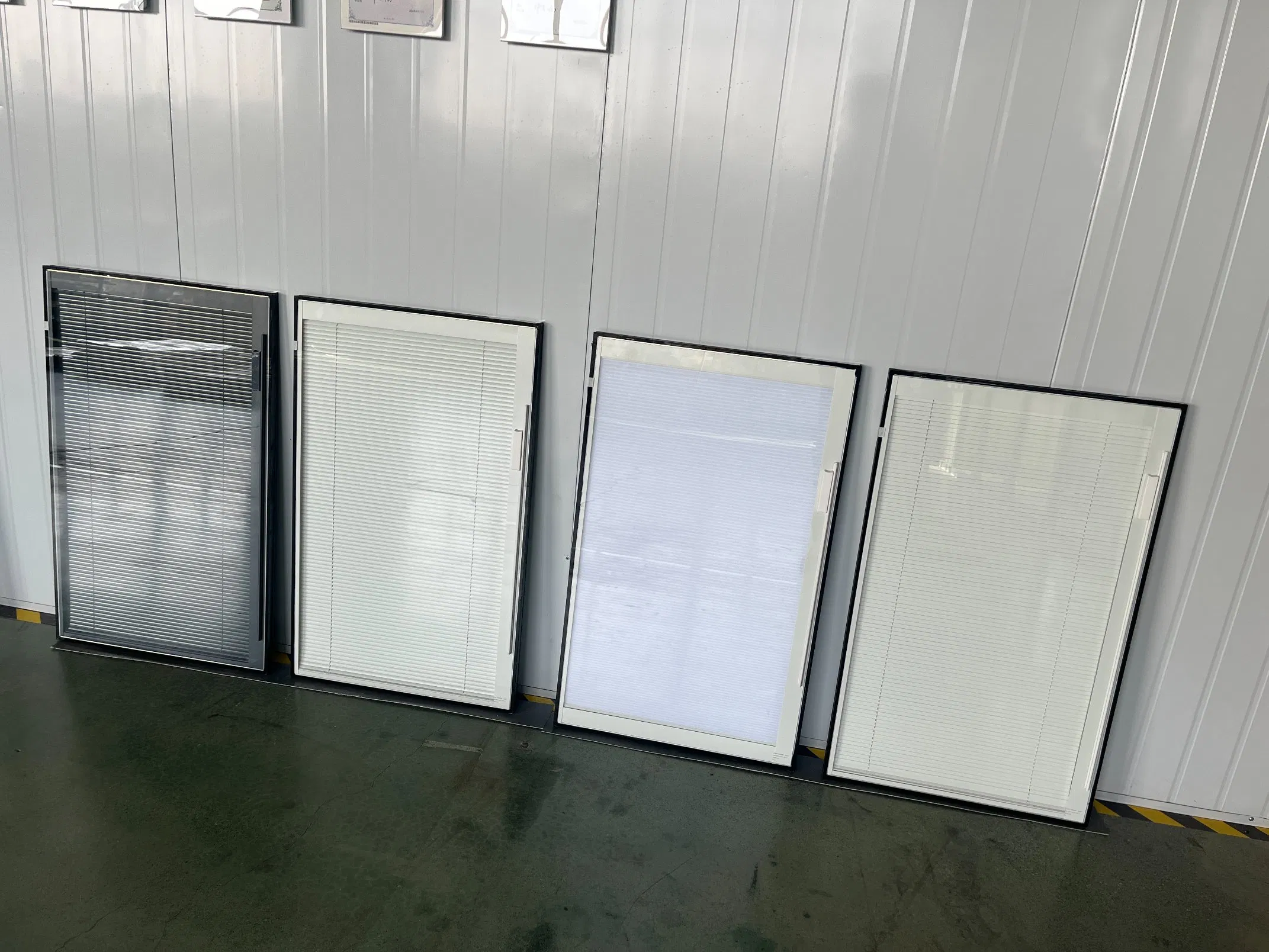 Aluminum Louver Blade Double Glazed Tempered Glass Roller Blinds