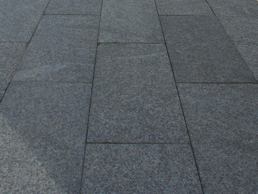 Natural Granite Stone Paving Stone Flamed Black G684 Paving Tile Decoration Materials Factory Supplier