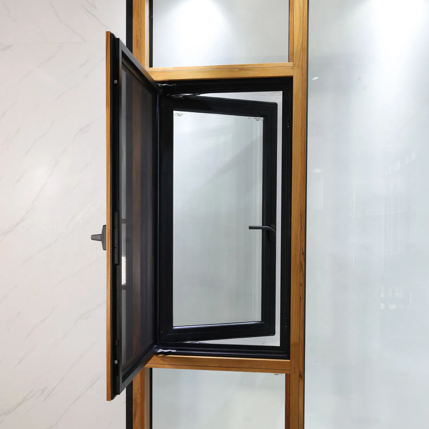 Custom American Style Villa Hotel Residences Horizontal Opening Pattern Aluminum Clad Timber Wood Windows