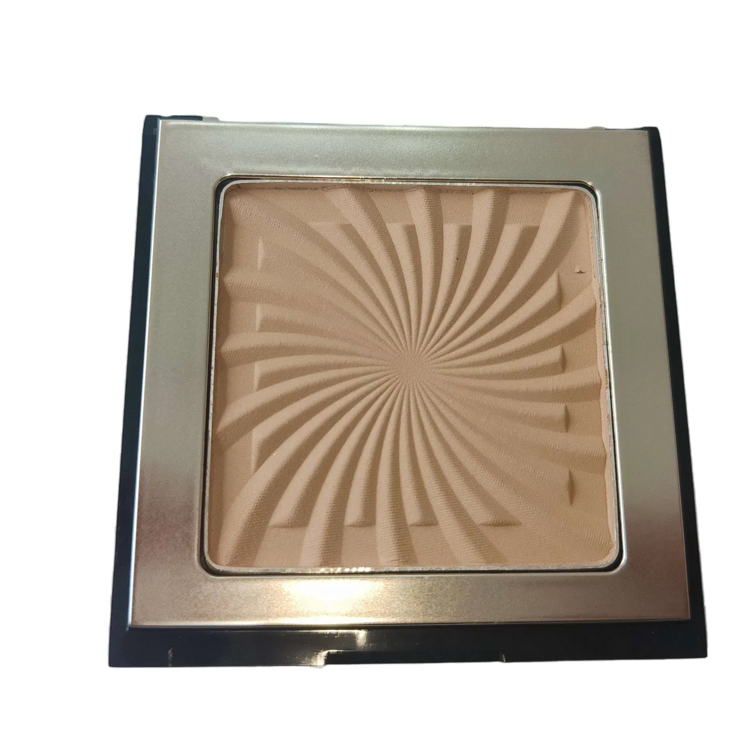 Universal Glow Sculpting Powder for Radiant Skin Tones